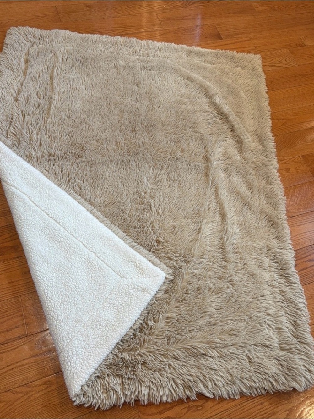 Pier 1 Imports Faux Fur Sherpa Throw Blanket Beige Cream 50x60 Reversible